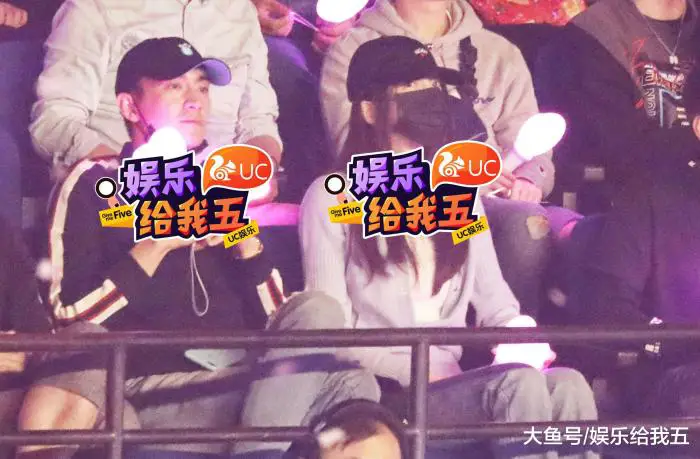 Lin Gengxin Suspected to be in New Relationship After Spotted With New Female Companion