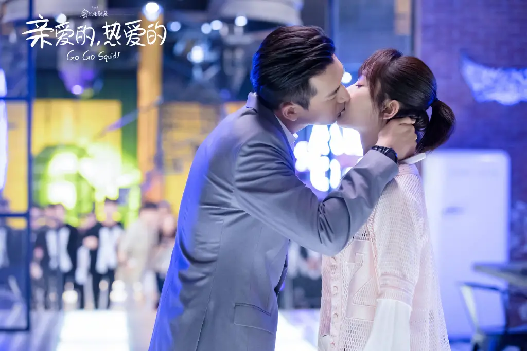 Yu Zheng Manages to Compliment Yang Zi and Insult Her Male Co-Stars in One Interview