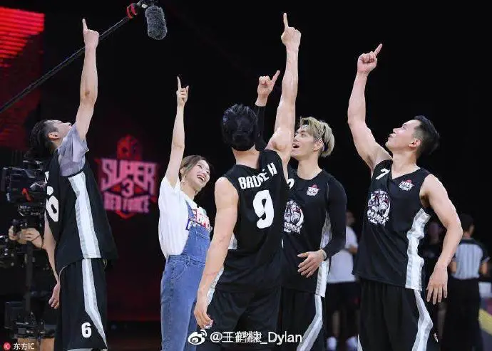 180915. Dylan at Super Penguin Basketball Celebrity Match🏀🔥💖 #DylanWang  #王鹤棣 #WangHeDi