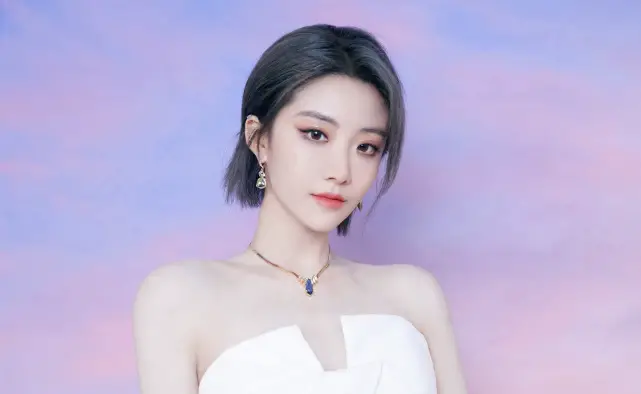 Fan Club Questions THE9's Yu Yan Absence from Consecutive Recordings for, Stage Boom, and Who is Updating Her Weibo Account