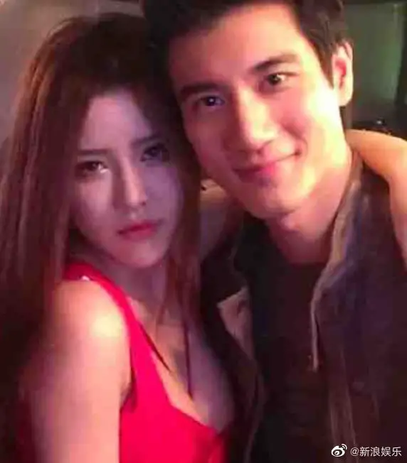 Wang-Leehom-and-BY2-Deny-Rumors-He-Cheated-on-His-Wife-Lee-Jinglei-and-BY2s-Yumi-at-the-Same-Time-Back-in-2013-Weibo6_12.16.21.jpeg